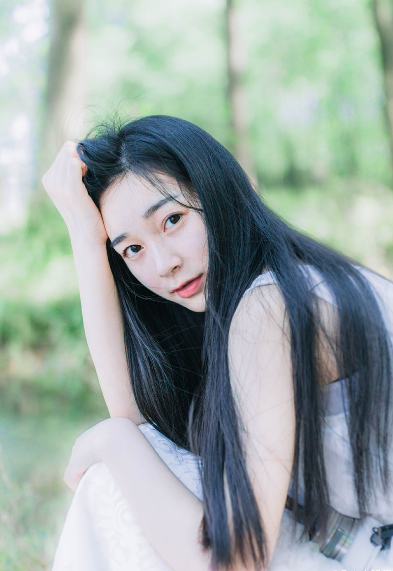 不要悲观地认为自己很不幸，其实比你更不幸的人还很多；不要乐观地认为自己很伟大，其实你只是沧海之一粟。